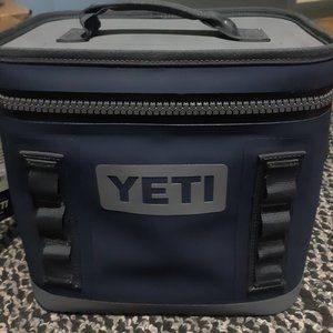 Yeti Hopper Cooler Bag